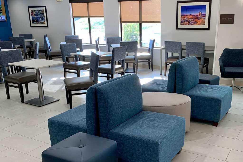 Comfort Inn & Suites Troutville - Roanoke North - Daleville מסעדה תמונה