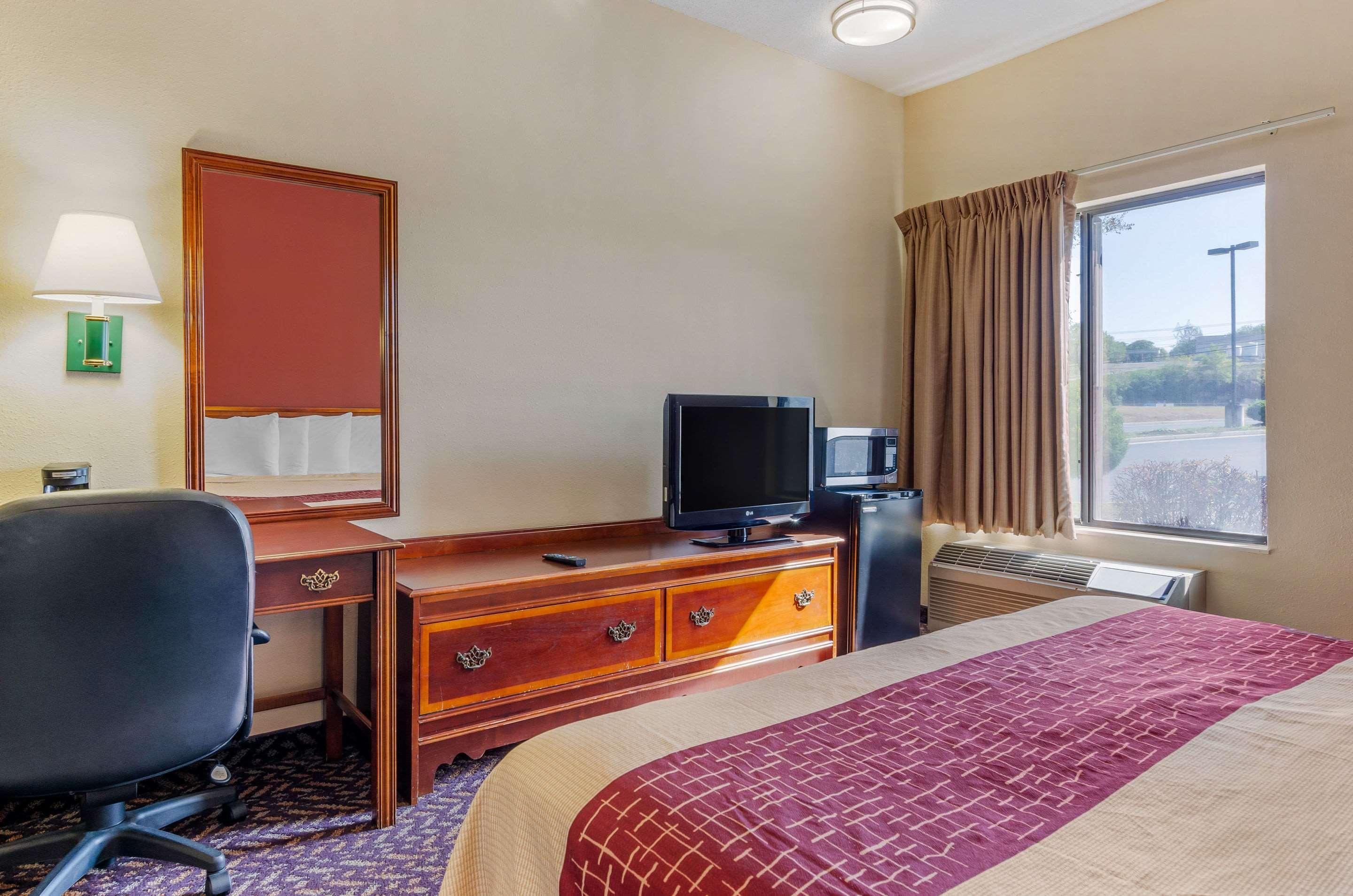 Comfort Inn & Suites Troutville - Roanoke North - Daleville מראה חיצוני תמונה