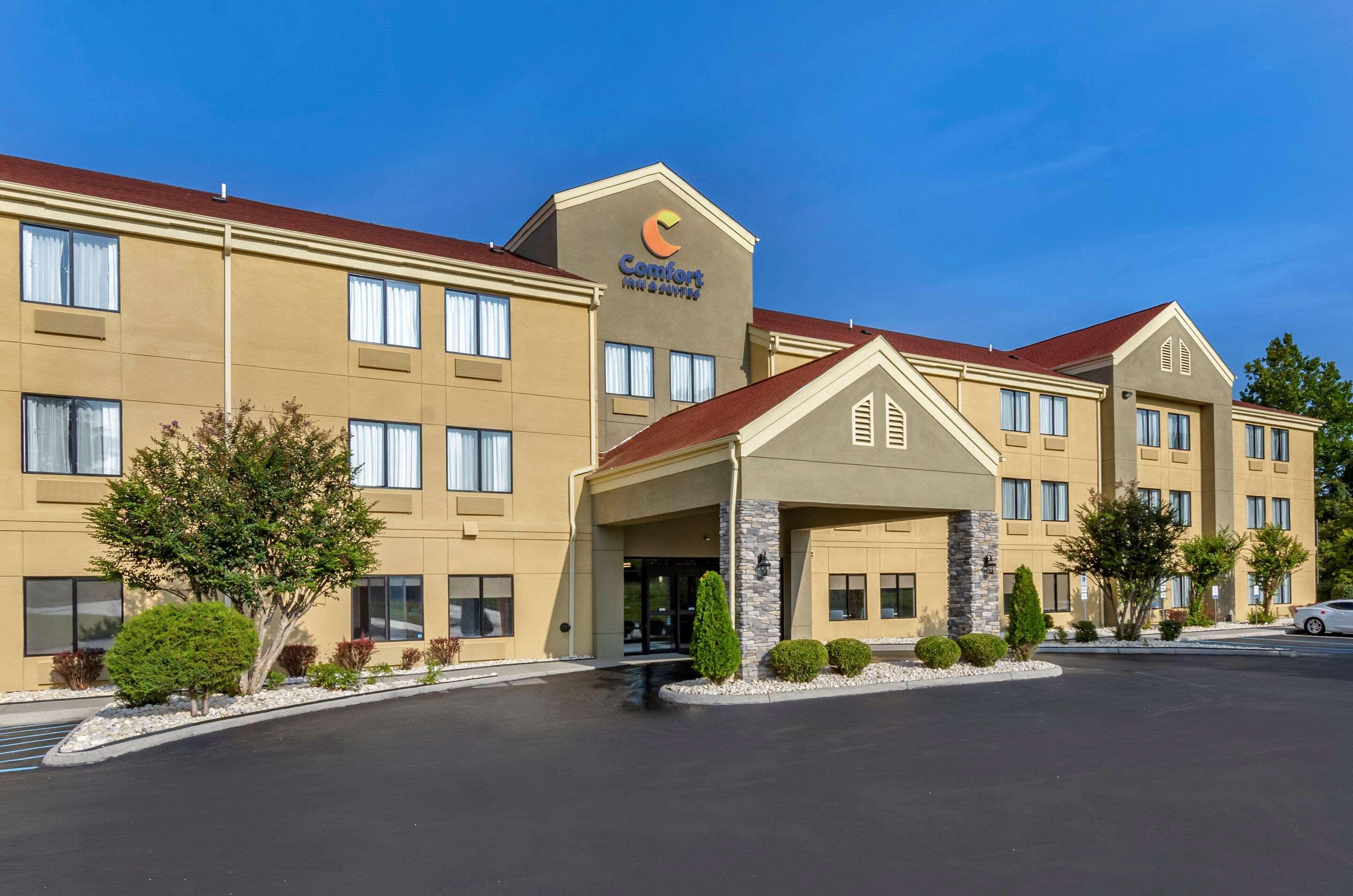 Comfort Inn & Suites Troutville - Roanoke North - Daleville מראה חיצוני תמונה