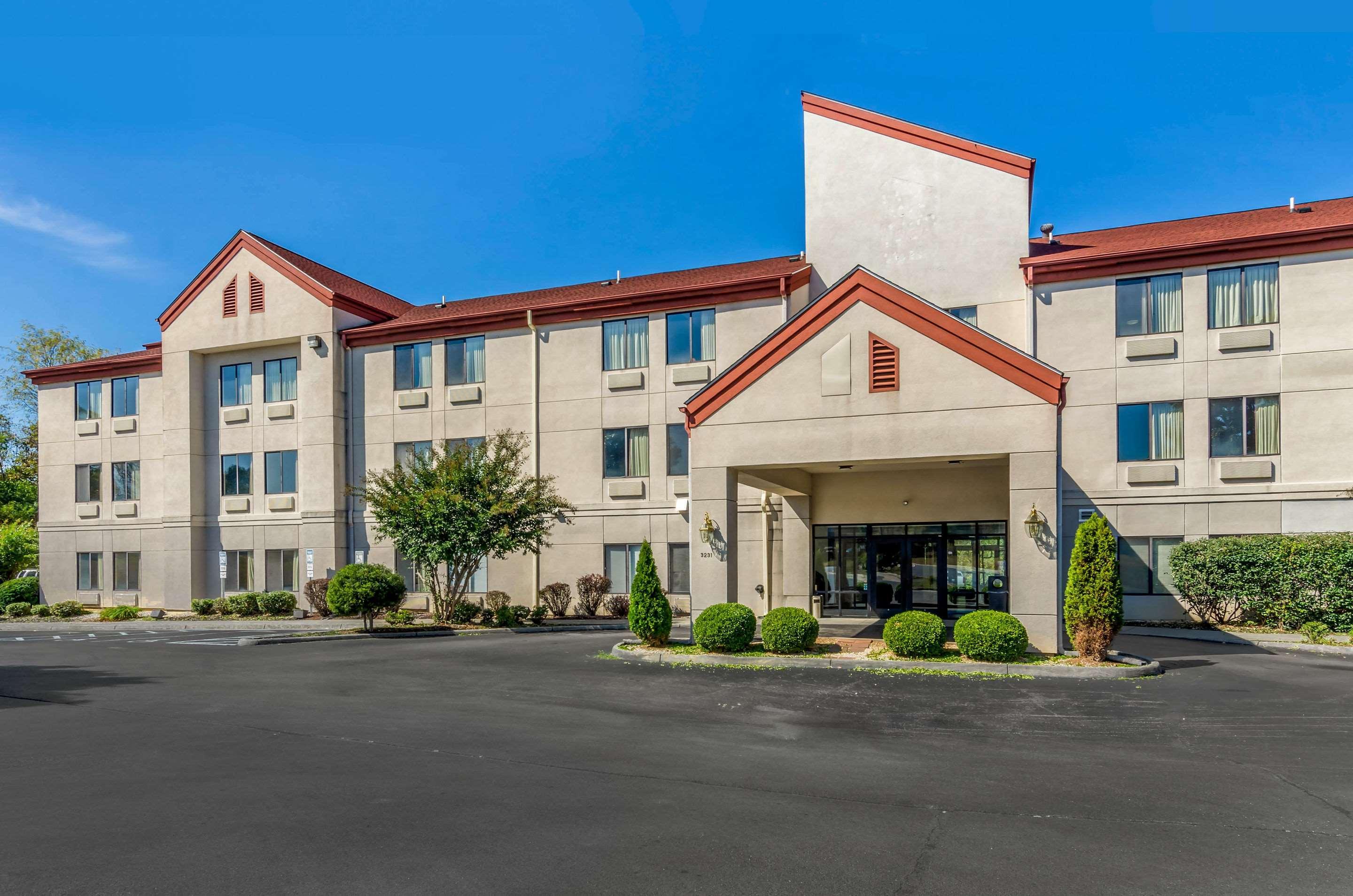 Comfort Inn & Suites Troutville - Roanoke North - Daleville מראה חיצוני תמונה